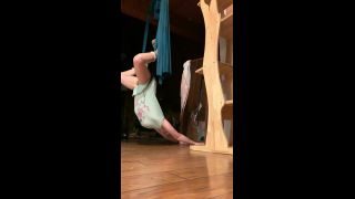 Emerson cane () Emersoncane - hi im half naked i got an aerial yoga hammock for christmas 10-01-2020-3