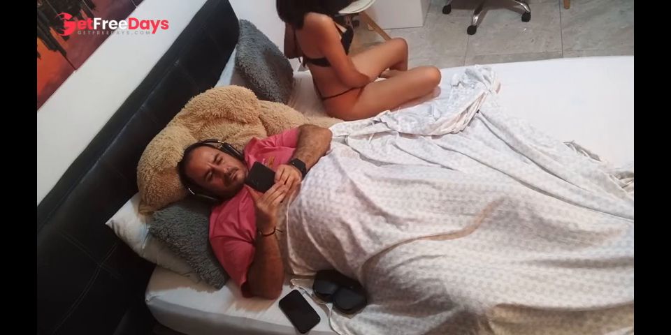 I masturbate my pussy in front of my stepfather