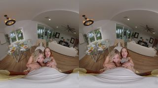 The Waitresss Crush - Smartphone Vr - Redhead-2