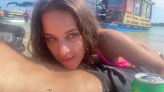 Uma Jolie - umajoliexxx () Umajoliexxx - who else likes to play on the beach 09-04-2021-9