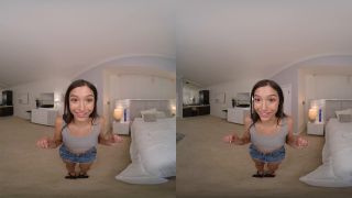 Layla Jenner Wants Your Hot Cream All Over Her Pretty Face-1