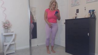 Merraeday – PAWG Stepmom Gets Text From My Friends - [MILF porn]-3