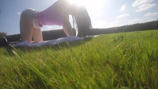 Romi Rain () Romirain - nsfw bts stretchitout yoga rainintheuk 11-05-2017-4