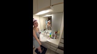 IPVR-133【VR】「終電ないならウチ泊まる？」 終電逃がし美人女子社員の家にお泊まり！？ノーパンノーブラ 部屋着に興奮したアナタは… 楓カレン-5