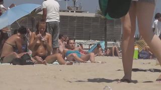 Young topless tits all over beach Teen!-5