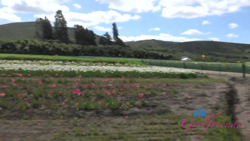 [ATKGirlfriends] Zoey Jpeg Farm Date 1 [03.27.24] [1080p]