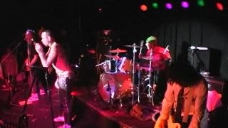 Little Runaway, Scene 2-1