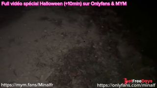 Im chasing a stranger dressed as Harley Quinn for Halloween  Public Voiture Sex-1