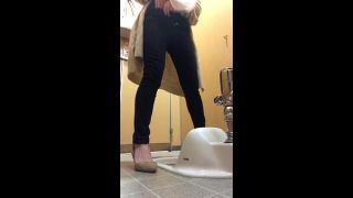 Online Tube Young Girl Toilet - voyeur-6
