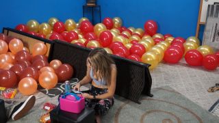 Custom Fetish - Madison Preps Balloons BTS No Sound - Fetish-6