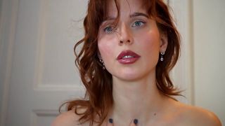 Redhead Ellaa91 Pleasures Herself With a Vibrator On The Floor Onlyfans (Amateur porn)-5