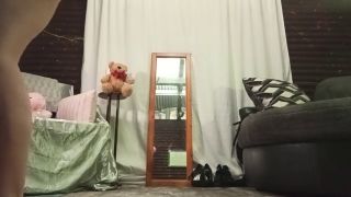 Solo Female First time twerking Joi-2
