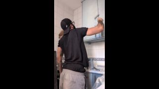 Kevinperexz - Lonely Painter Can’t Resist the Urge – HOT Solo Cumshot-2