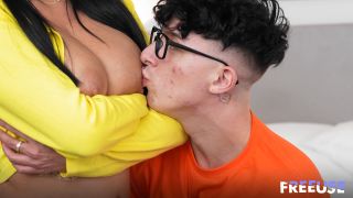 [FreakyFembots] Anissa Kate [11.02.25] [1080p]-2