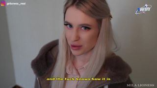Unplanned Sex In A Public Place In The Entrance, We Were Almost (Amateur porn) Mila Lioness-1