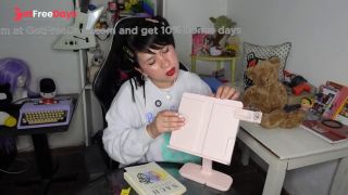 Unboxing sopresa y leemos un poema de Nach-6