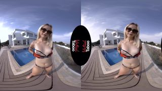 Masha in Summer Vibes And Her Tight Bikini 1920p-1