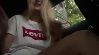 18-25 sex in car-3