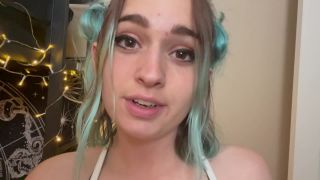 LusciousxLuci - beautiful babe bouncin' on a beach ball.-9