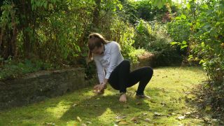 Hogshackled Pony Rider Stephanie Bonham Carter (VD0675, MP4).-1