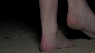 Jordyn's barefoot show at night-8