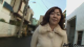 I Picked The Japanese MILF Up On The Streets In Osaka-0