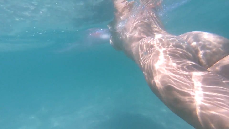 [K2S.CLUB] SweetSusiNRW - Im Meer Nackt - FullHD 1080P