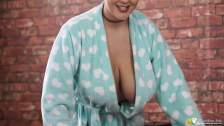 DownBlouseJerk - 2017 04 05 - Cherry Blush “Cleaning Cleavage”-6