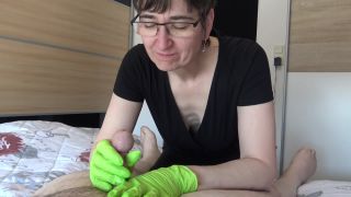 M@nyV1ds - GermanHotMilf - Green Gloves Covered in Cum-3