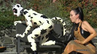 [K2S.CLUB] Queens of Kink - Fetish Liza and Natalie Goth TV - Latex cow inspected and fucked stage 1 - FullHD 1080P-8