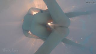 Mya Lane - Underwater Sex In The Pool Bottom View Amateurporn - Underwater sex-4