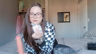 M@nyV1ds - CaityFoxx - Thrusting Dildo Review - Treediride-2