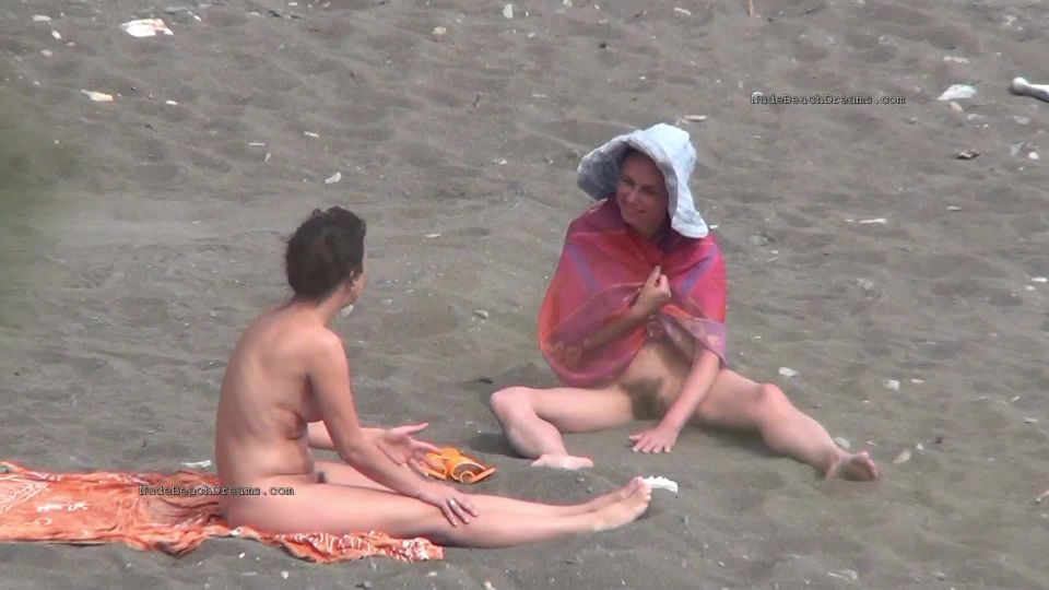 NudeBeachdreams.com- Nudist video 01813