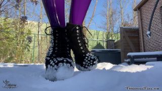 FetiliciousFans SiteRipPt 2Snow Day-7
