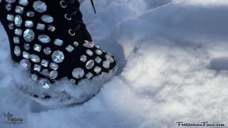 FetiliciousFans SiteRipPt 2Snow Day-8