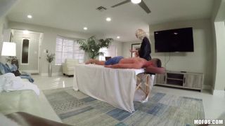 Sunny Hart - Undercover Rub N Tug.-1