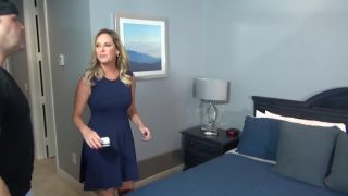 Jodi West, Johnny Phoenix – Sharing Hotel Room with Stepson 720p - Teen-5