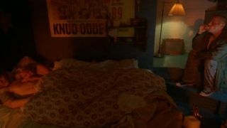 Signe Egholm Olsen, Pernille Vallentin - Nordkraft (2005) HD 720p!!!-8
