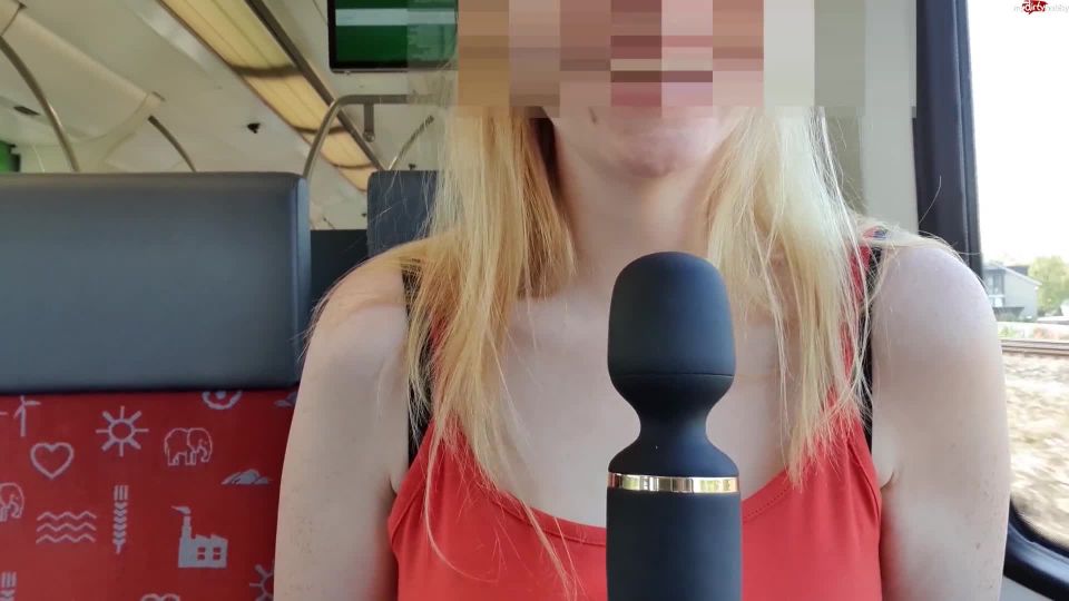 Lisa - Sack - Uberraschungsclip as dem ZUG, so hast du mich noch nie Offentlich gesehen - Amateur