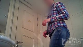 free online video 32 voyeur - voyeur - -0