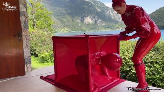 FetiliciousFans SiteRipPt 2The Red Vacuum Cube-2
