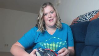 porn clip 27 Goddess Lisa Lux – Worshiping My Gym Shoes and Socks | dirty talking | femdom porn spit fetish porn-6