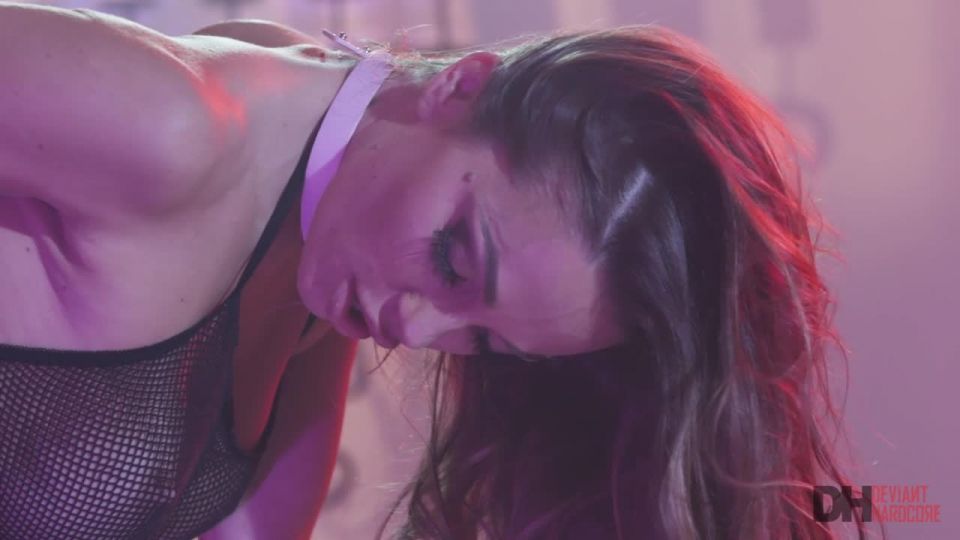Deviant Hardcore - Abigail Mac & Gabbie Carter - Brunette