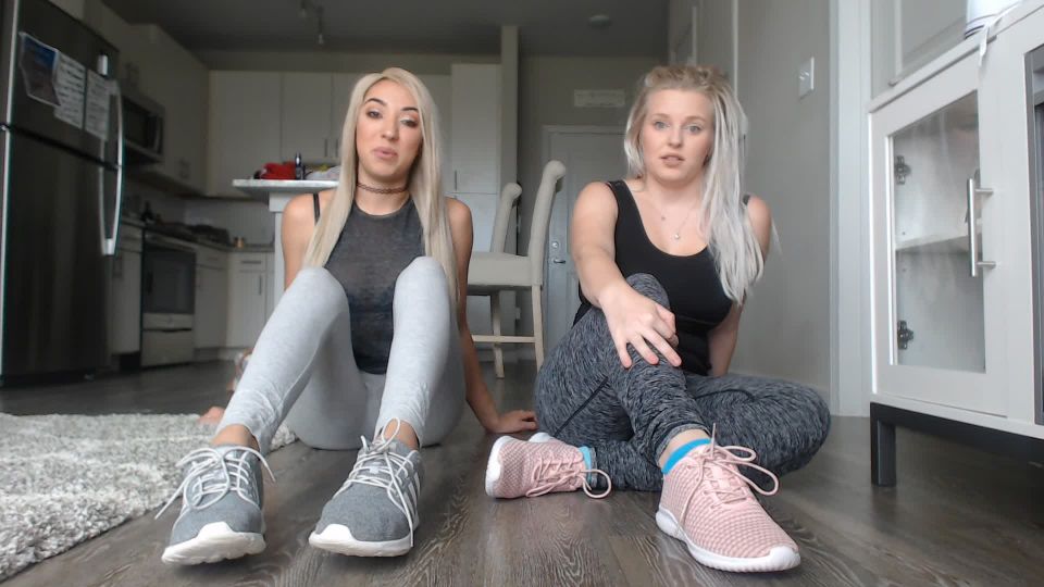 online video 40 Goddess Rosie - Our sweaty smelly gym feet joi on pov foot fetish shop