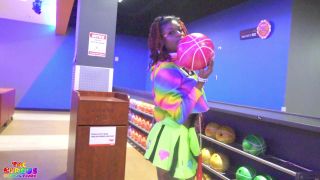 GIbbyTheClown - Bowled a strike down her thoat - Public Blowjob-2