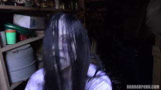 HorrorPorn The girl from the well (mp4)-8