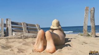  Amateur  My Dirty Hobby: Goddess Lena - Nackt am strand - Goddess   Amateur-2