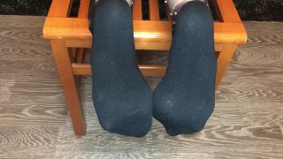 Kelly_feet my new beautiful black socks foot(porn)-6