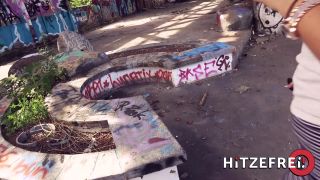 Hitzefrei with melina may in abandoned swimming pool-2