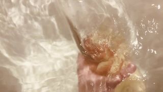 AnalOnlyJessa taking a bath with huge bottle up my ass / Video price ...-2